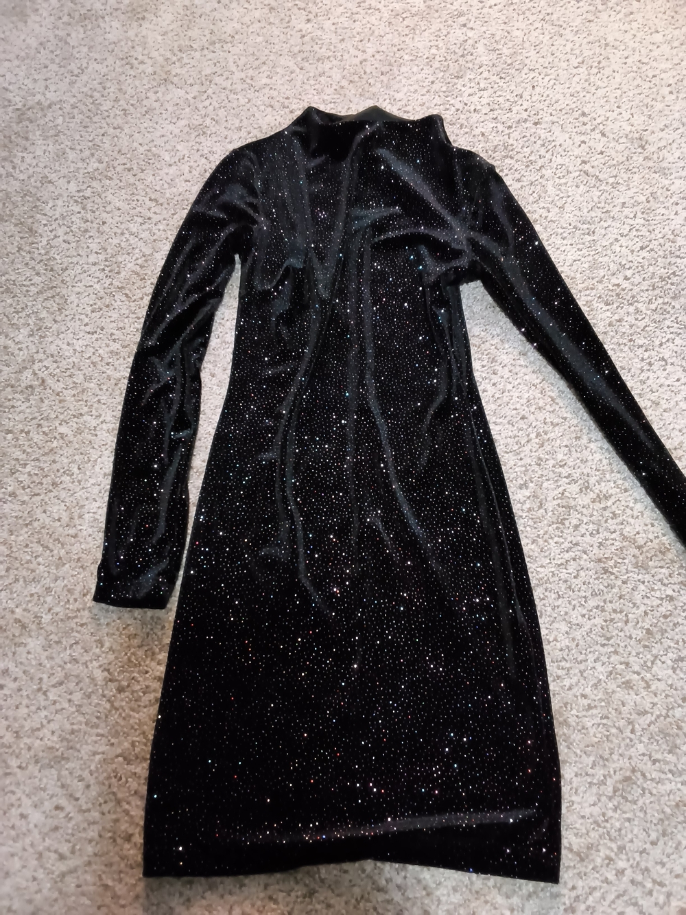 Black Velvet Long-Sleeve Sparkle Bodycon Dress